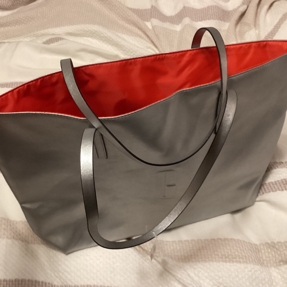 Clinique Large Silver Tote with red interior
